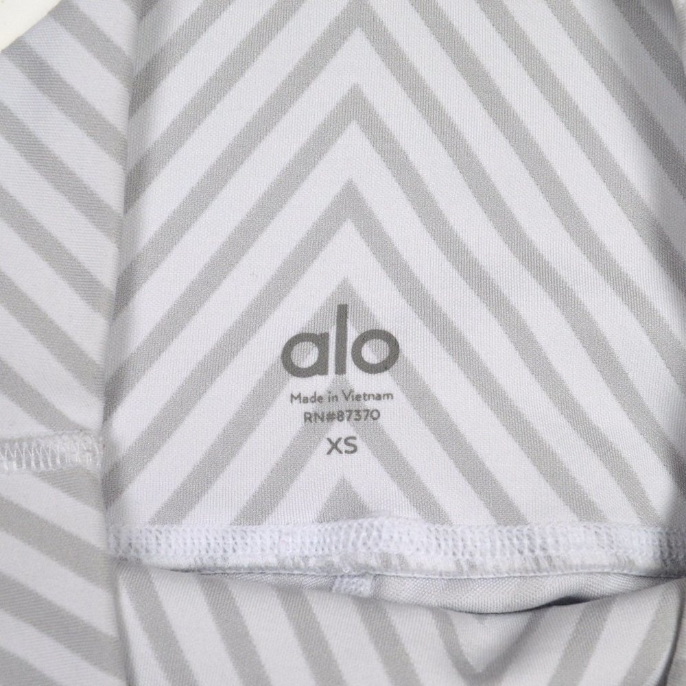 alo Diagonal Stripe Santa Fe White Crop Legging XS - Picture 7 of 8